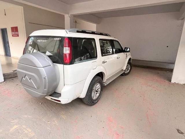 Second-hand 2012 Ford Endeavour 2.5L 4X2 for sale in Firozpur-3