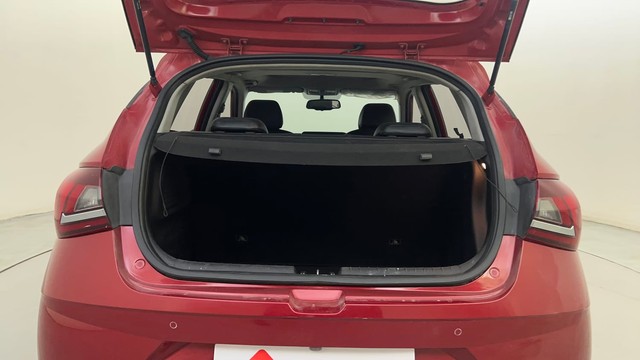 Second-hand 2021 Hyundai i20 Asta Turbo DCT for sale in Bangalore-9