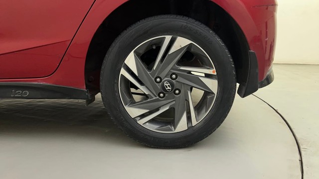 Second-hand 2021 Hyundai i20 Asta Turbo DCT for sale in Bangalore-19