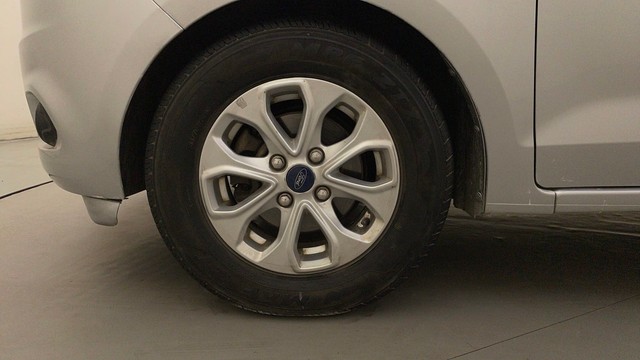 Second-hand 2018 Ford Aspire 1.2 Ti-VCT Titanium for sale in Bangalore-20