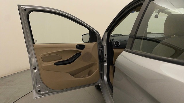 Second-hand 2018 Ford Aspire 1.2 Ti-VCT Titanium for sale in Bangalore-30