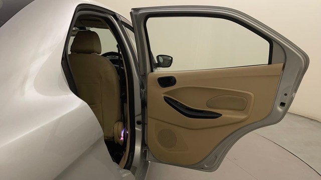 Second-hand 2018 Ford Aspire 1.2 Ti-VCT Titanium for sale in Bangalore-36