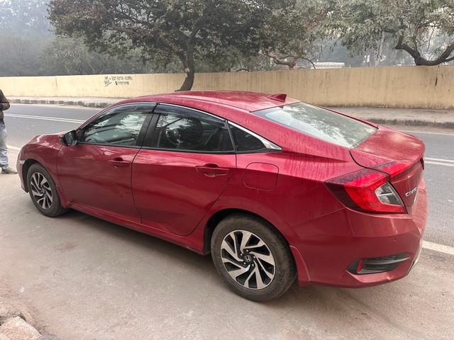 Second-hand 2019 Honda Civic V for sale in New Delhi-3