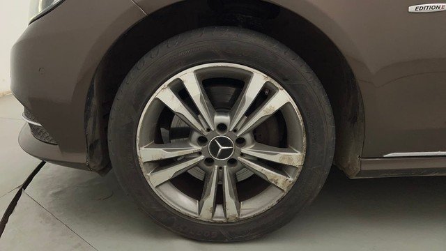 Second-hand 2016 Mercedes-Benz E-Class E250 CDI Avantgarde for sale in Pune-20