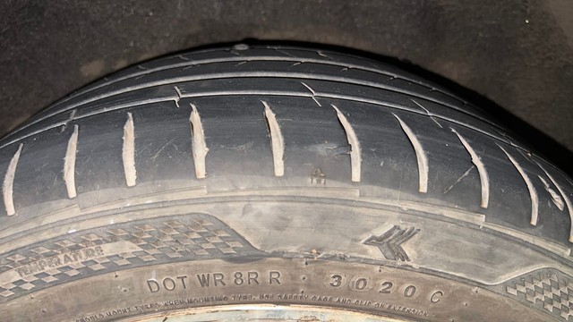 Second-hand 2016 Mercedes-Benz E-Class E250 CDI Avantgarde for sale in Pune-33