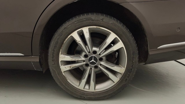 Second-hand 2016 Mercedes-Benz E-Class E250 CDI Avantgarde for sale in Pune-19