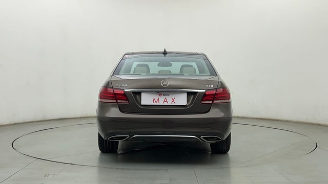 Second-hand 2016 Mercedes-Benz E-Class E250 CDI Avantgarde for sale in Pune-4