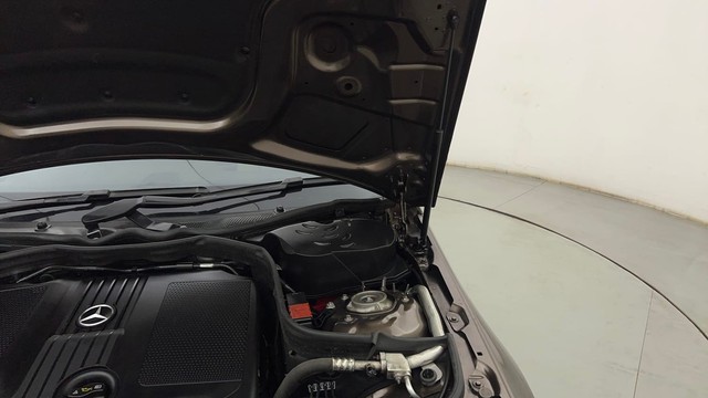 Second-hand 2016 Mercedes-Benz E-Class E250 CDI Avantgarde for sale in Pune-39