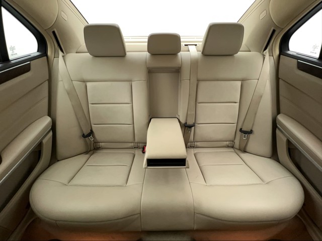 Second-hand 2016 Mercedes-Benz E-Class E250 CDI Avantgarde for sale in Pune-38