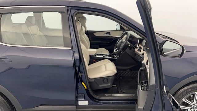 Second-hand 2022 Mahindra XUV700 AX7 Diesel AT Luxury Pack BSVI for sale in Lucknow-15