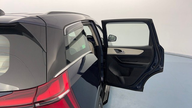 Second-hand 2022 Mahindra XUV700 AX7 Diesel AT Luxury Pack BSVI for sale in Lucknow-26