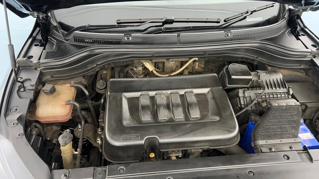 Second-hand 2022 Mahindra XUV700 AX7 Diesel AT Luxury Pack BSVI for sale in Lucknow-28