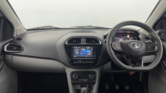 Second-hand 2021 Tata Tiago XZ Plus for sale in Lucknow-11