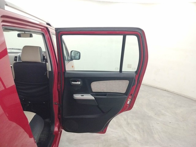 Second-hand 2014 Maruti Wagon R VXI for sale in Coimbatore-32