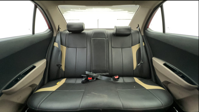 Second-hand 2018 Hyundai Xcent Petrol for sale in Ahmedabad-36