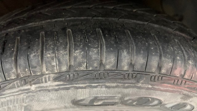 Second-hand 2018 Hyundai Xcent Petrol for sale in Ahmedabad-31