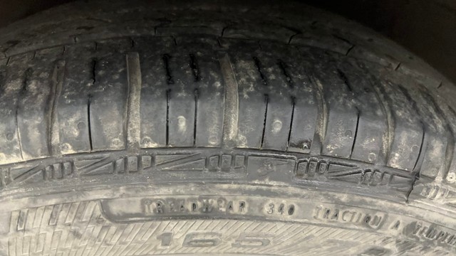 Second-hand 2018 Hyundai Xcent Petrol for sale in Ahmedabad-38