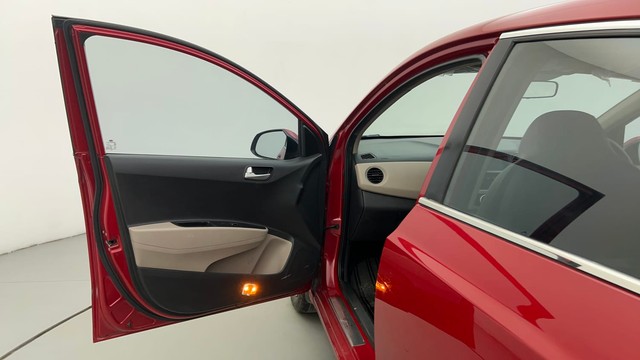 Second-hand 2018 Hyundai Xcent Petrol for sale in Ahmedabad-32