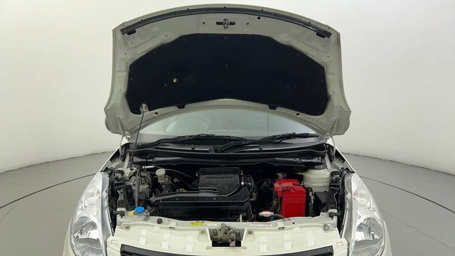 Second-hand 2016 Maruti Swift LXI BSIV for sale in Ahmedabad-8