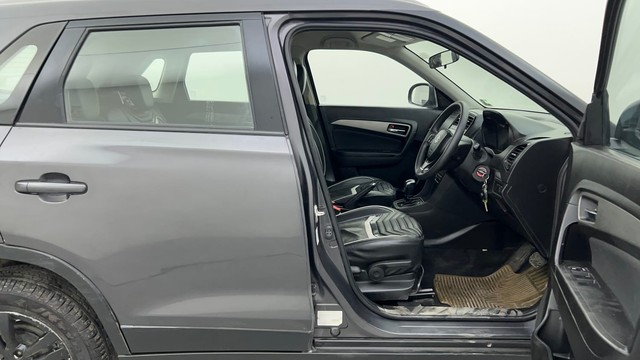 Second-hand 2019 Maruti Suzuki Vitara Brezza ZDi for sale in Ahmedabad-15