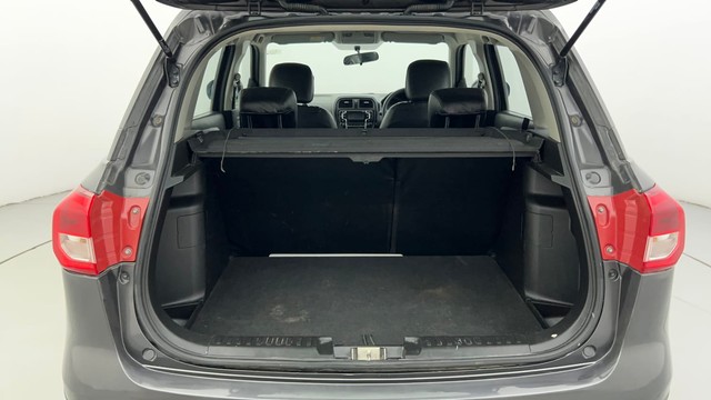 Second-hand 2019 Maruti Suzuki Vitara Brezza ZDi for sale in Ahmedabad-9