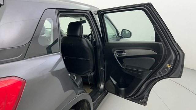 Second-hand 2019 Maruti Suzuki Vitara Brezza ZDi for sale in Ahmedabad-23