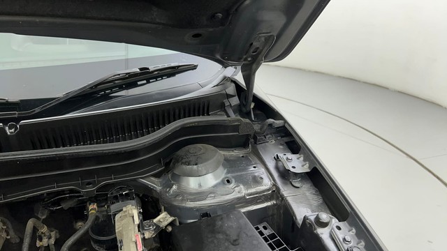 Second-hand 2019 Maruti Suzuki Vitara Brezza ZDi for sale in Ahmedabad-27