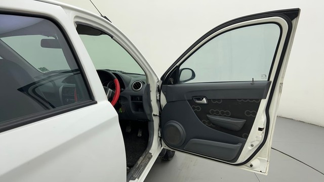 Second-hand 2013 Maruti Suzuki Alto 800 LXi for sale in Ahmedabad-16