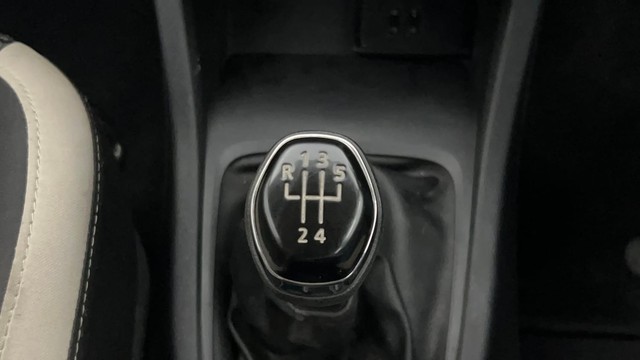 Second-hand 2022 Renault Triber RXZ for sale in Chandigarh-12