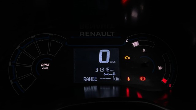 Second-hand 2022 Renault Triber RXZ for sale in Chandigarh-13