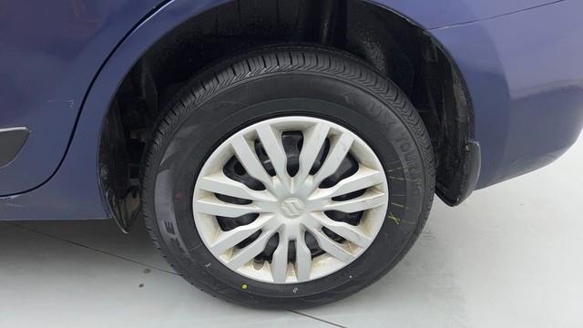 Second-hand 2017 Maruti Dzire VXI CNG for sale in Noida-19