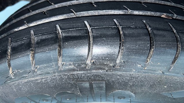 Second-hand 2017 Maruti Dzire VXI CNG for sale in Noida-39