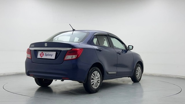 Second-hand 2017 Maruti Dzire VXI CNG for sale in Noida-3