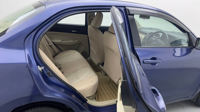 Second-hand 2017 Maruti Dzire VXI CNG for sale in Noida-31