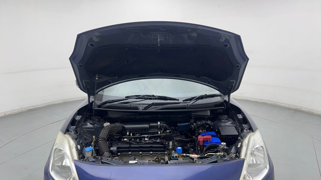 Second-hand 2017 Maruti Dzire VXI CNG for sale in Noida-8