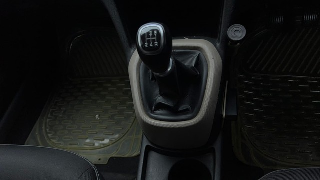 Second-hand 2015 Hyundai Grand i10 1.2 Kappa Sportz BSIV for sale in Noida-12