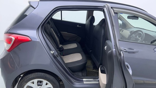 Second-hand 2015 Hyundai Grand i10 1.2 Kappa Sportz BSIV for sale in Noida-30