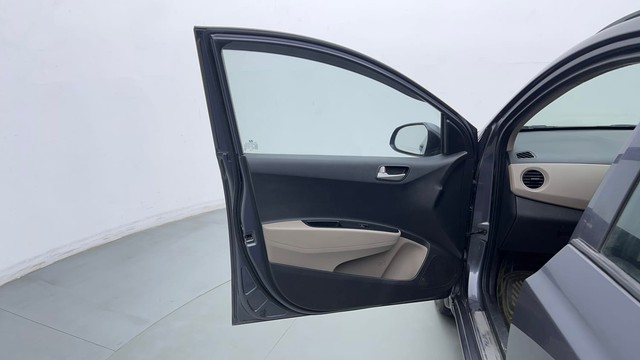 Second-hand 2015 Hyundai Grand i10 1.2 Kappa Sportz BSIV for sale in Noida-34