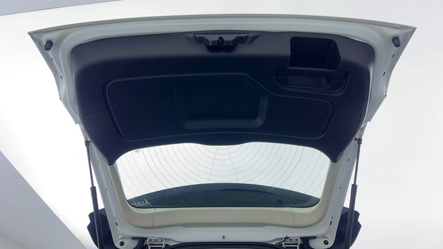 Second-hand 2019 Land Rover Discovery Sport Petrol HSE 7S for sale in Gurgaon-36