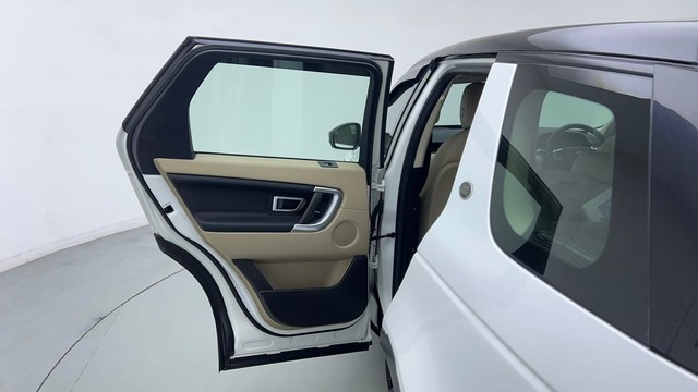 Second-hand 2019 Land Rover Discovery Sport Petrol HSE 7S for sale in Gurgaon-29