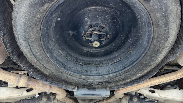 Second-hand 2019 Land Rover Discovery Sport Petrol HSE 7S for sale in Gurgaon-21