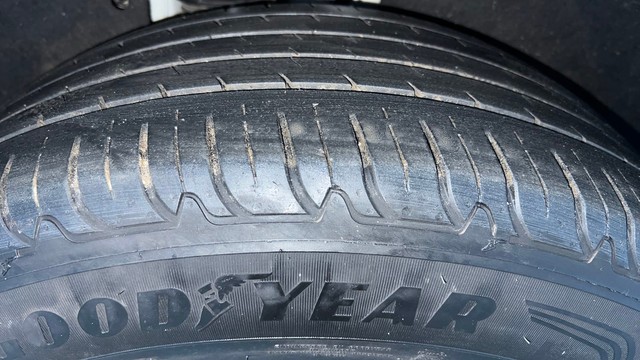 Second-hand 2019 Land Rover Discovery Sport Petrol HSE 7S for sale in Gurgaon-31