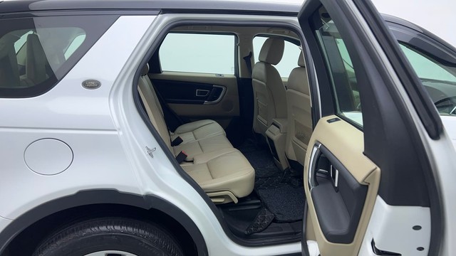 Second-hand 2019 Land Rover Discovery Sport Petrol HSE 7S for sale in Gurgaon-38