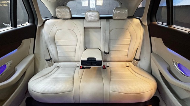 Second-hand 2020 Mercedes-Benz GLC 200 for sale in Pune-11