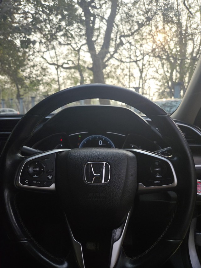Second-hand 2019 Honda Civic ZX for sale in Kolkata-10