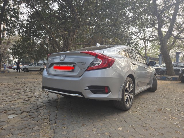 Second-hand 2019 Honda Civic ZX for sale in Kolkata-6