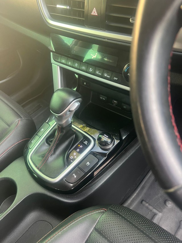 Second-hand 2020 Kia Seltos GTX Plus Diesel AT for sale in Mysore-10