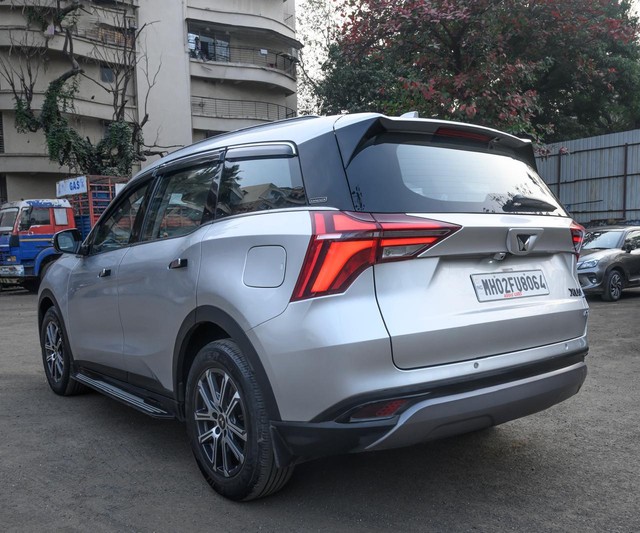Second-hand 2022 Mahindra XUV700 AX7 Diesel AT Luxury Pack AWD BSVI for sale in Mumbai-19
