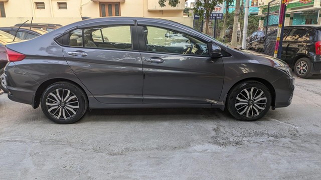 Second-hand 2017 Honda City i VTEC VX for sale in Chennai-4