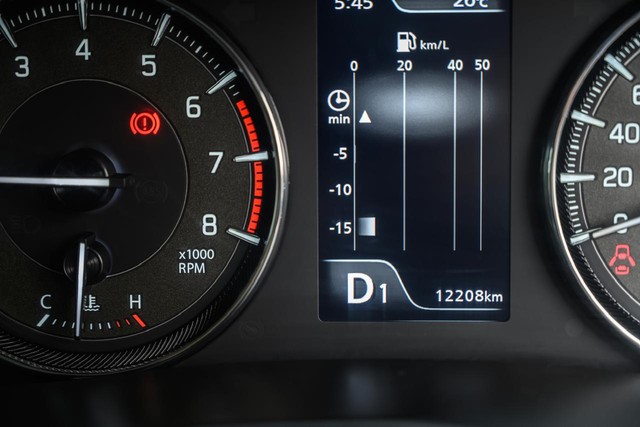 Second-hand 2023 Maruti Baleno Alpha AMT for sale in Mumbai-17